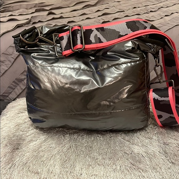 HAUTE SHORE Metallic Silver Shoulder Bag - Picture 2 of 9